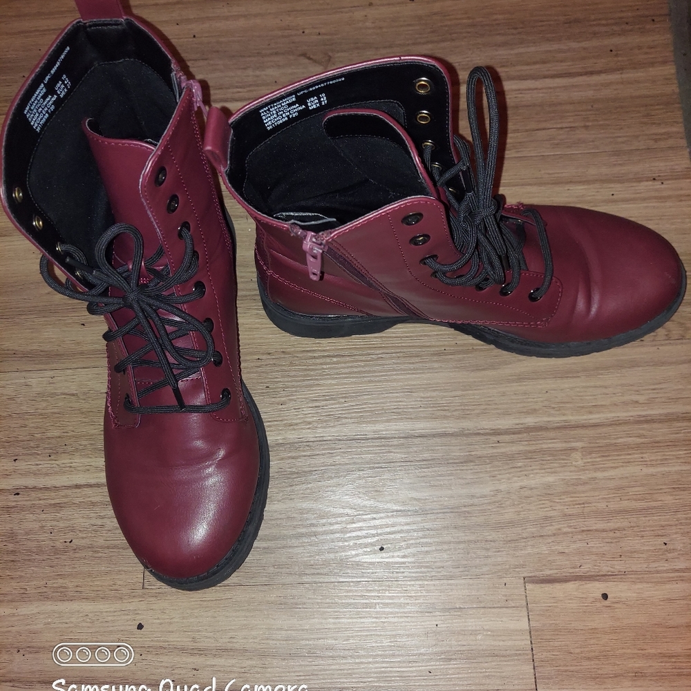 Casual women's boot